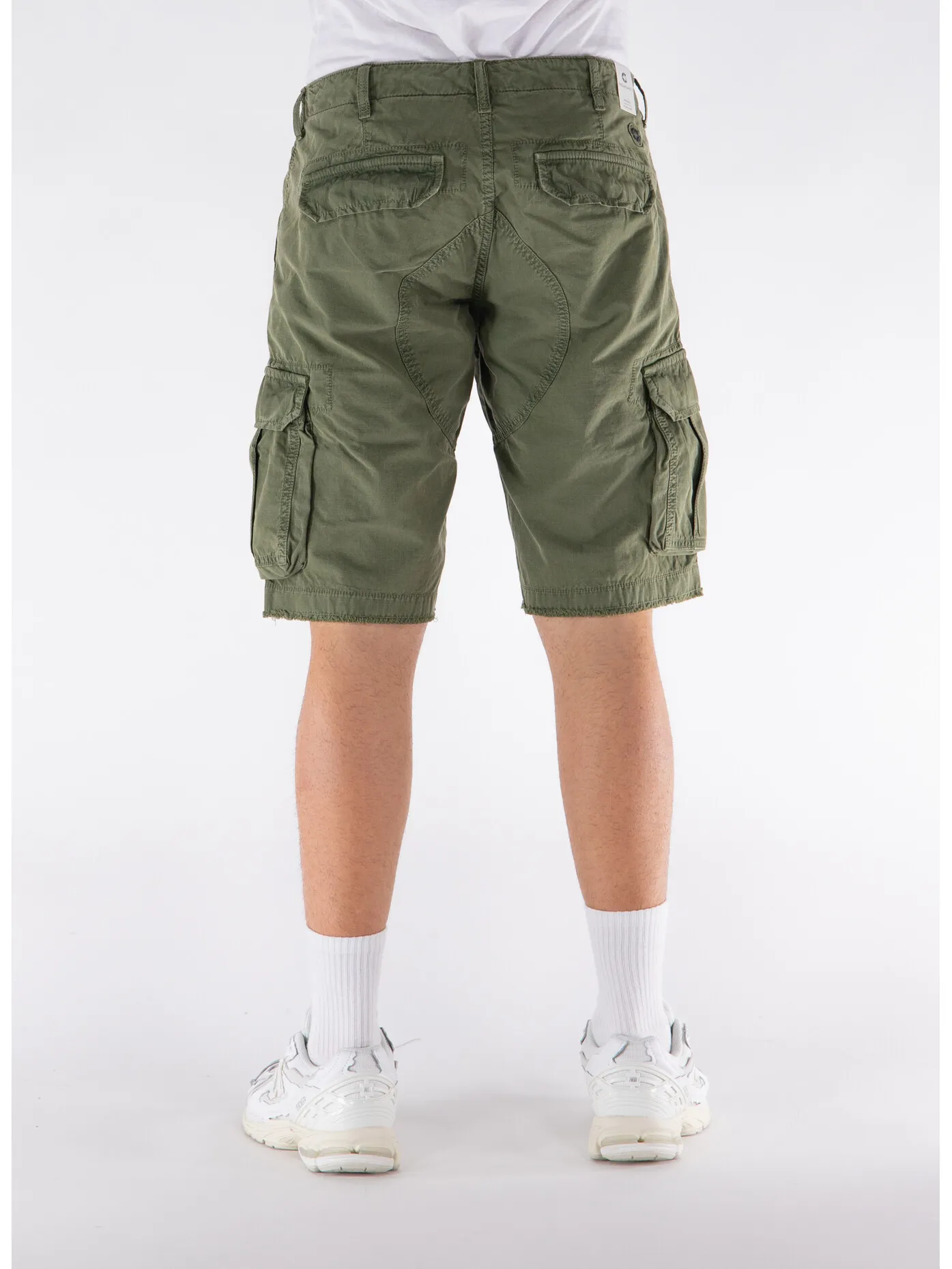     -CHESAPEAKES    -SHORTS CARGO BARRAS-