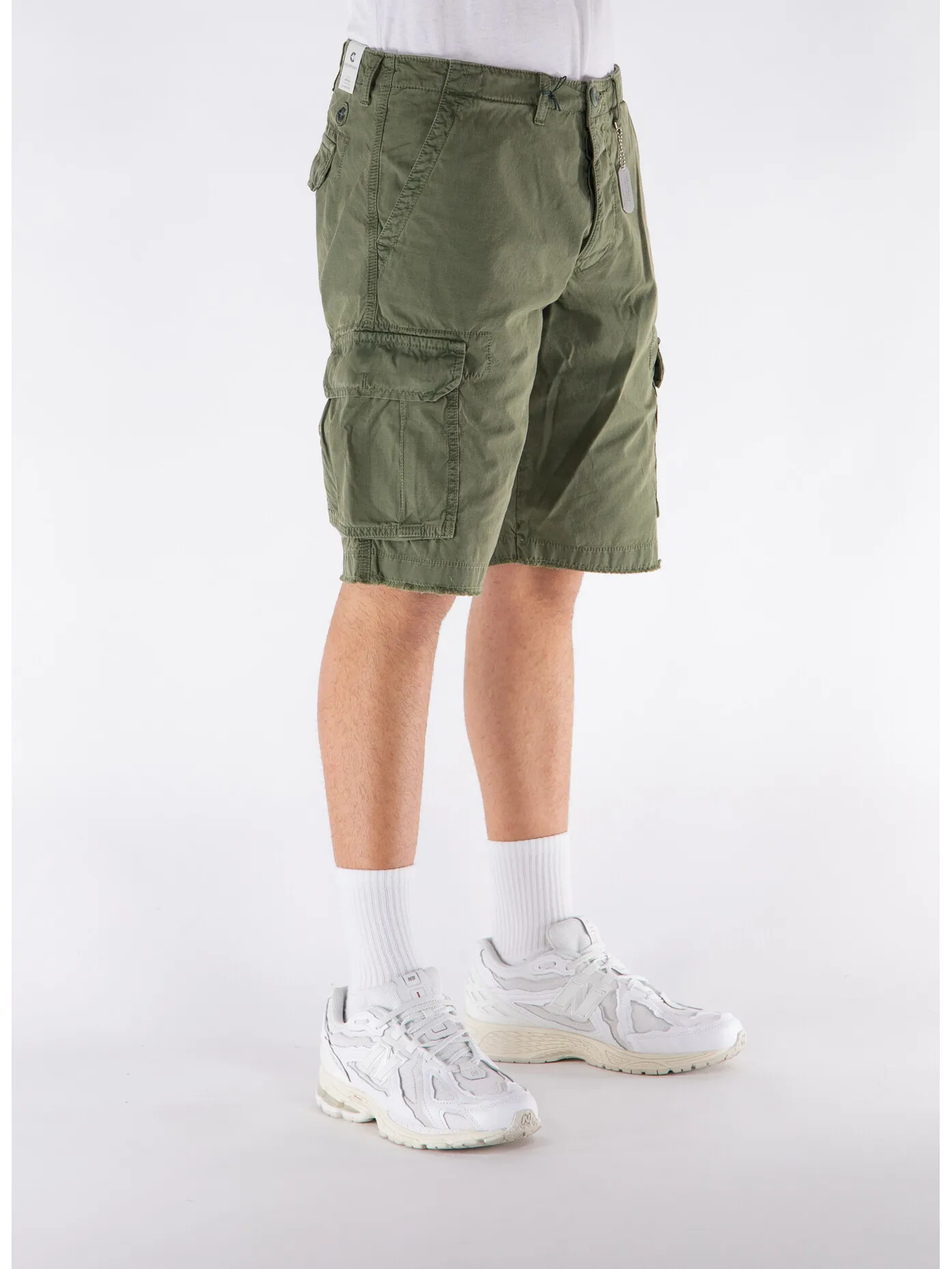     -CHESAPEAKES    -SHORTS CARGO BARRAS-