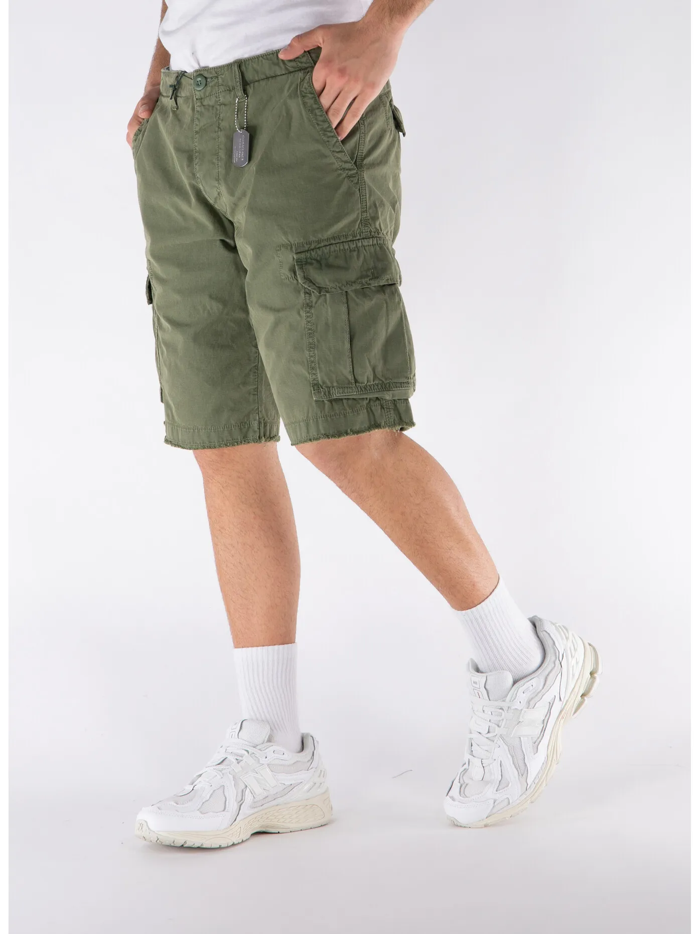     -CHESAPEAKES    -SHORTS CARGO BARRAS-