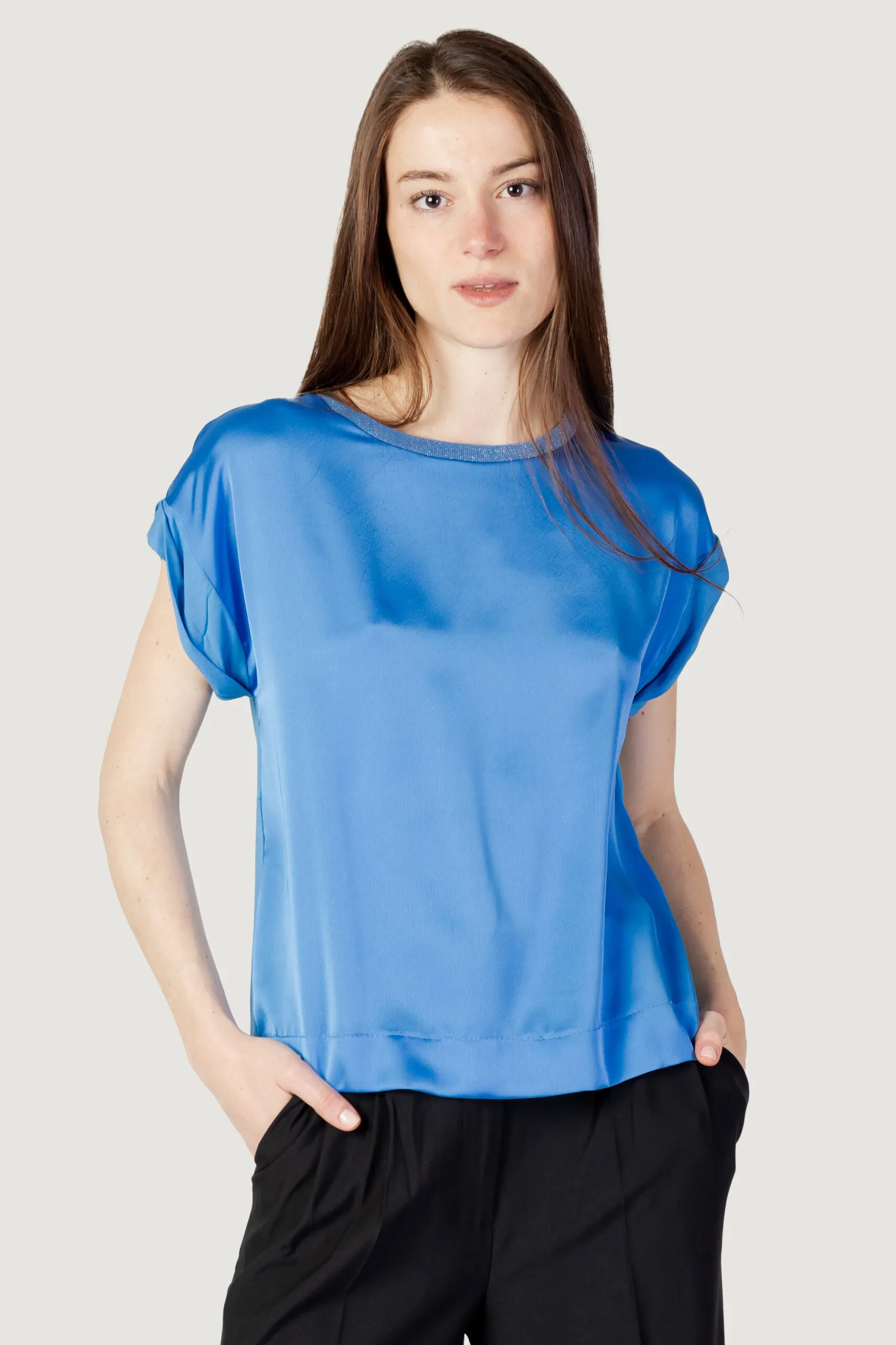 Blusa manica corta Hanny Deep tinta unita satin Azzurro