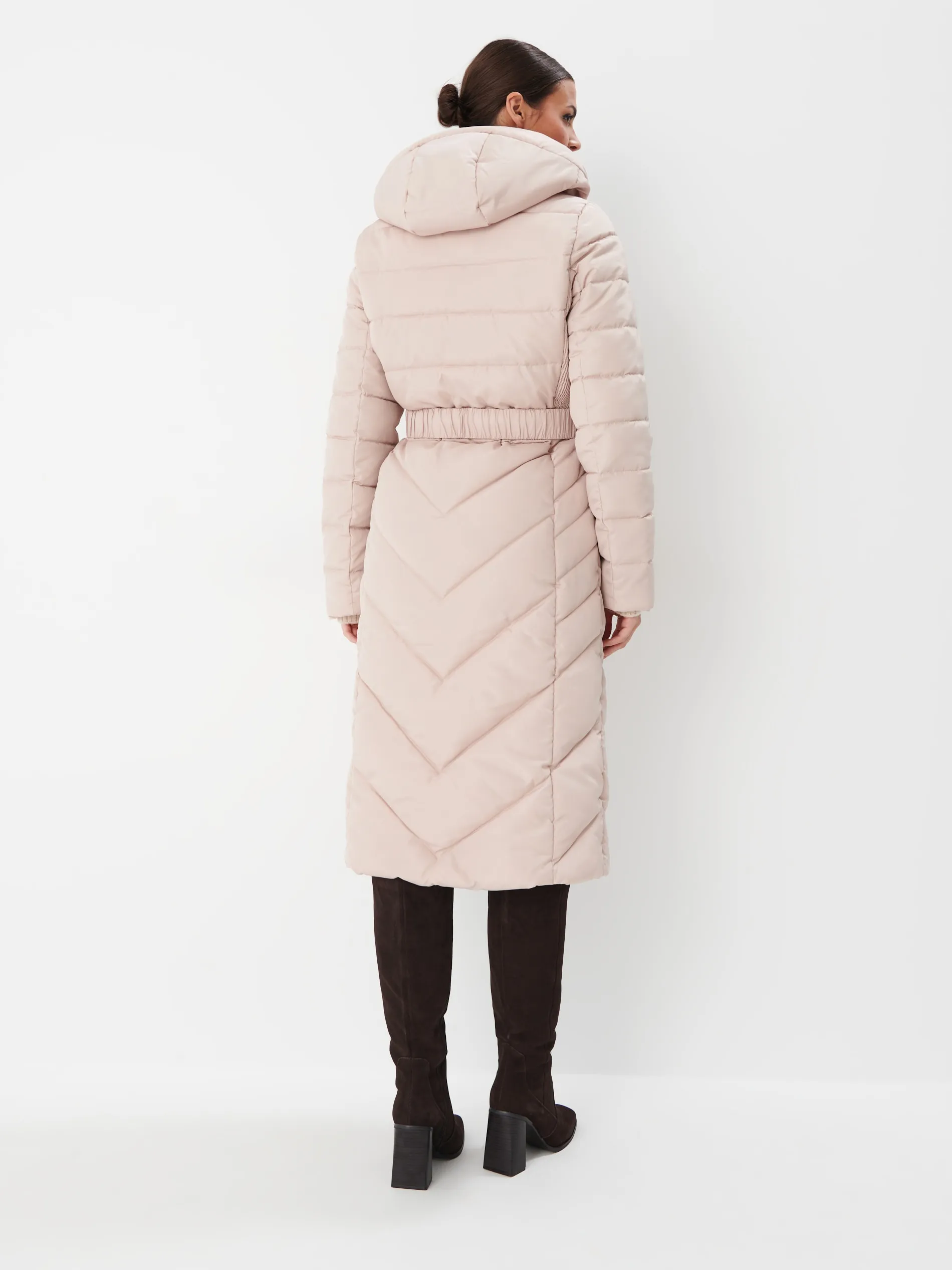 Cappotto trapuntato con cintura da allacciare in vita