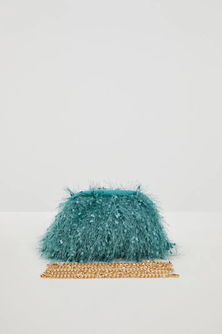 Clutch con piume