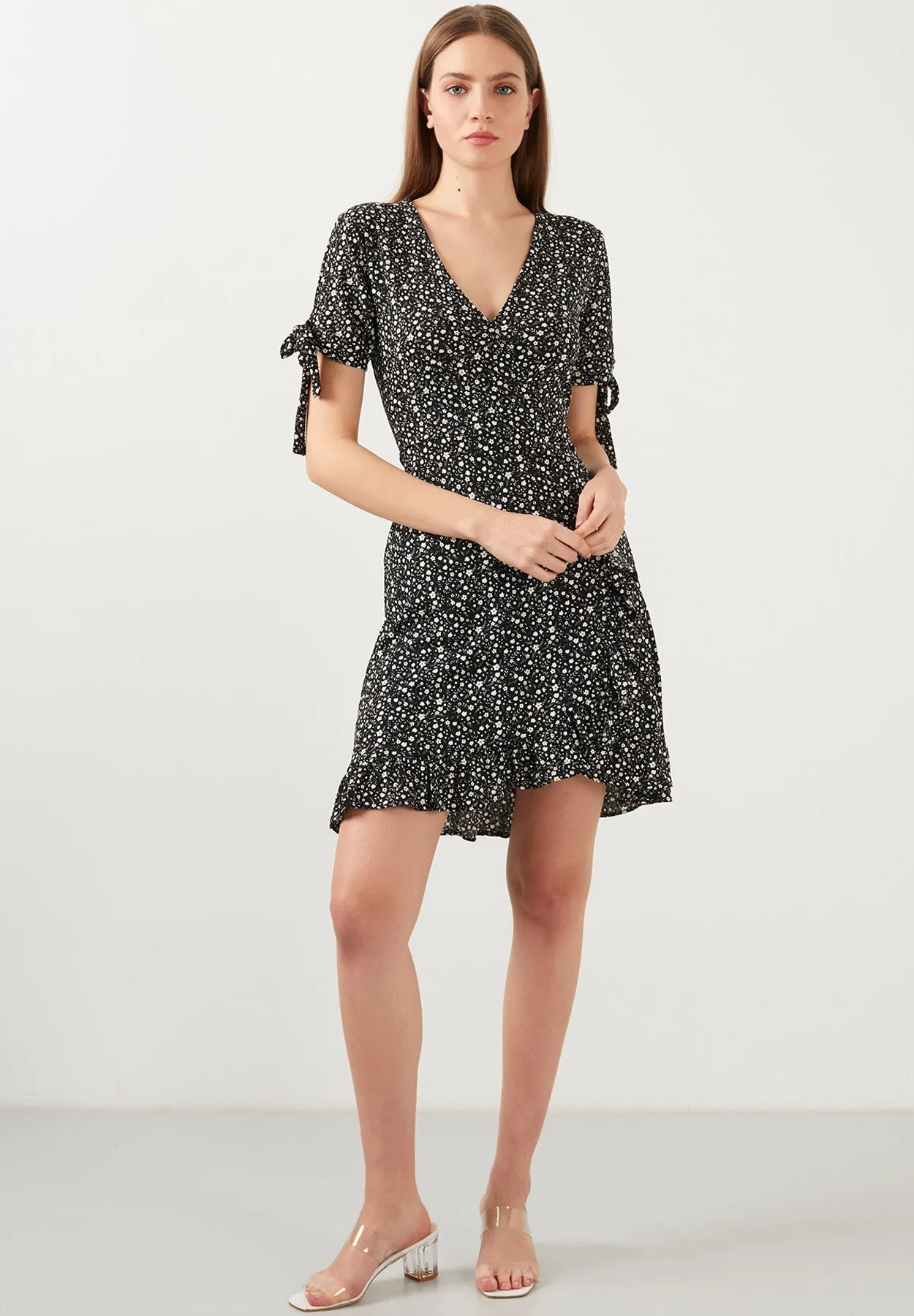 FLORAL V NECK RUFFLE DETAIL MINI  - Vestito estivo