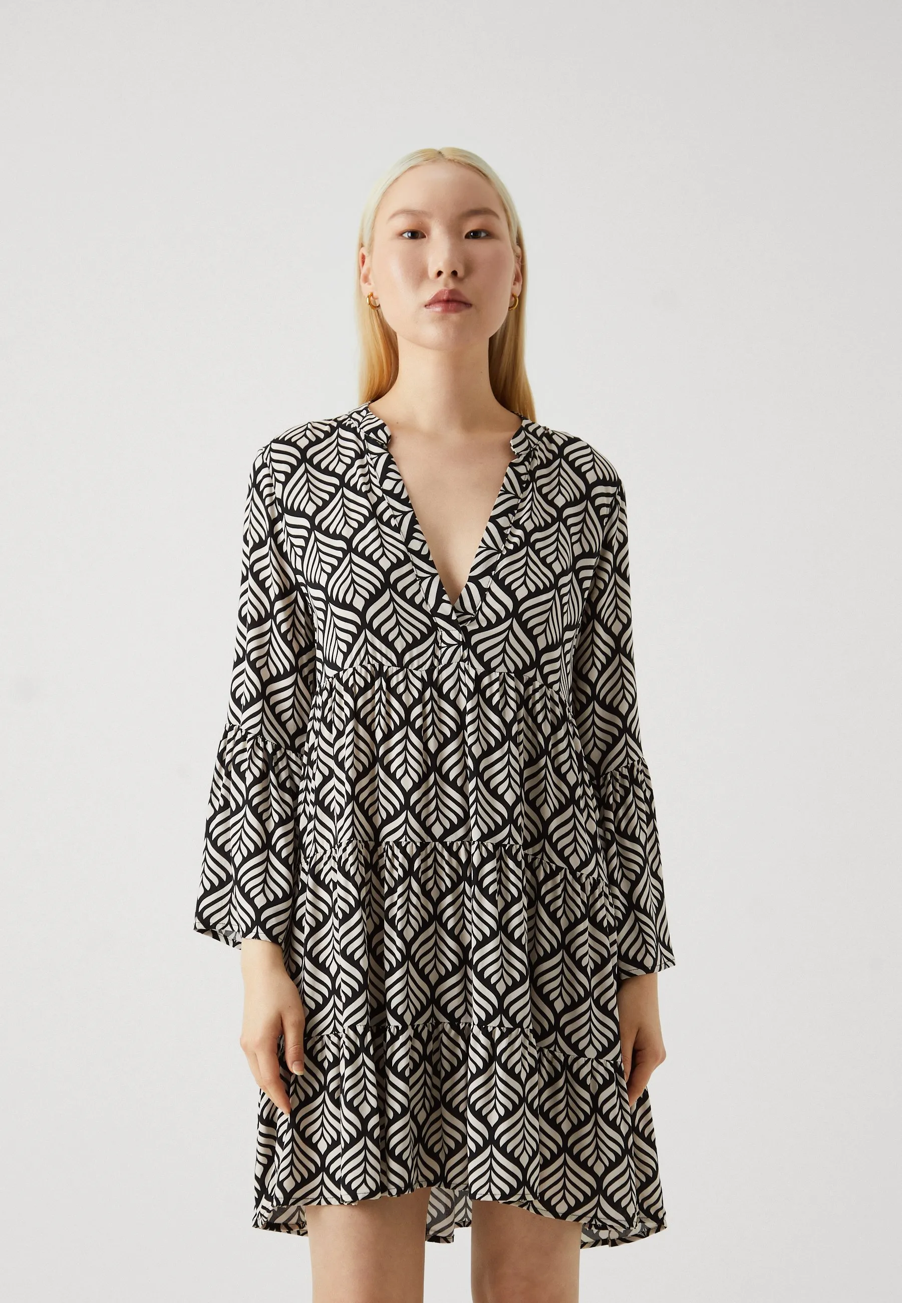 JDYSTARR LIFE V NECK SHORT DRESS - Vestito estivo