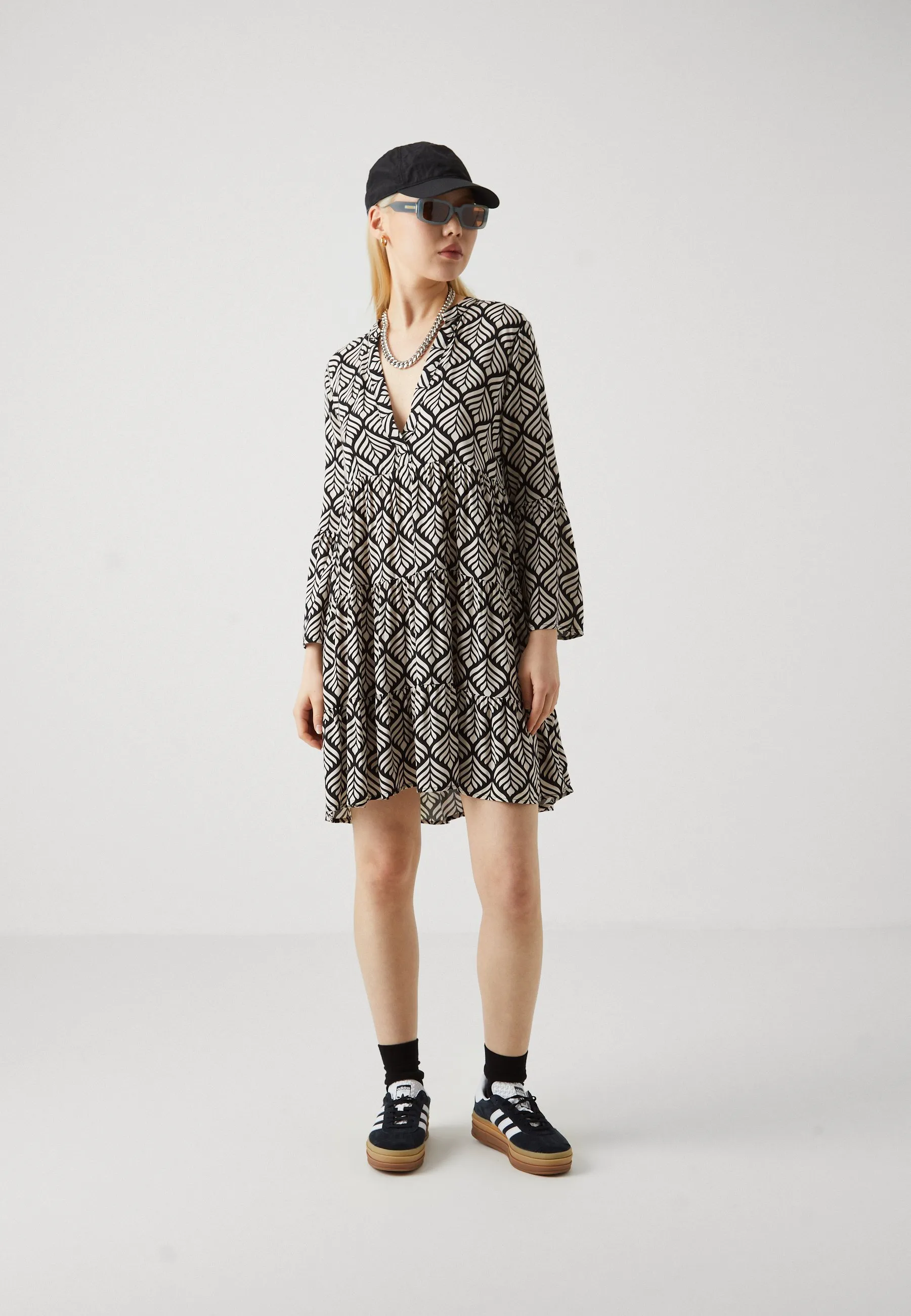 JDYSTARR LIFE V NECK SHORT DRESS - Vestito estivo