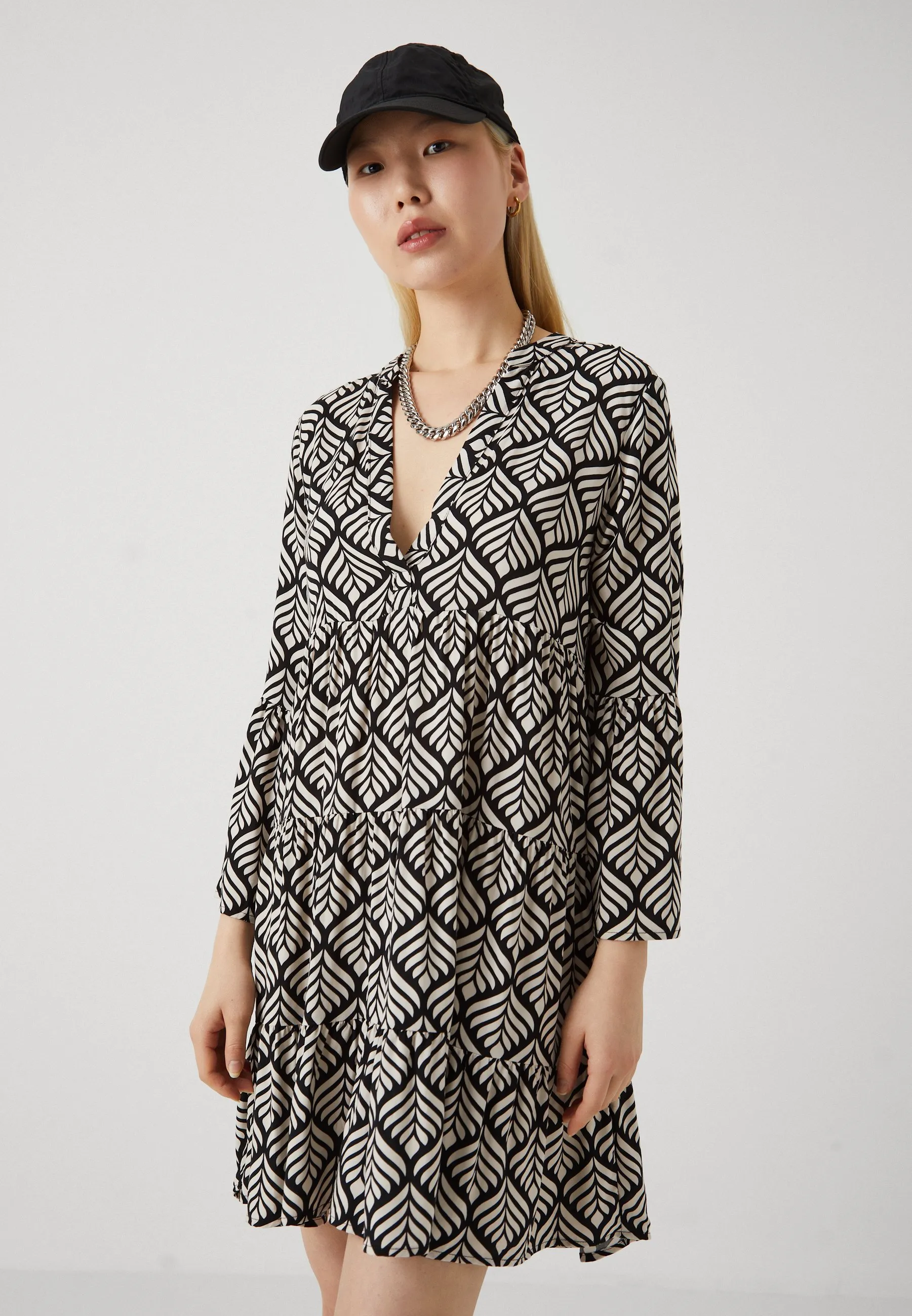 JDYSTARR LIFE V NECK SHORT DRESS - Vestito estivo