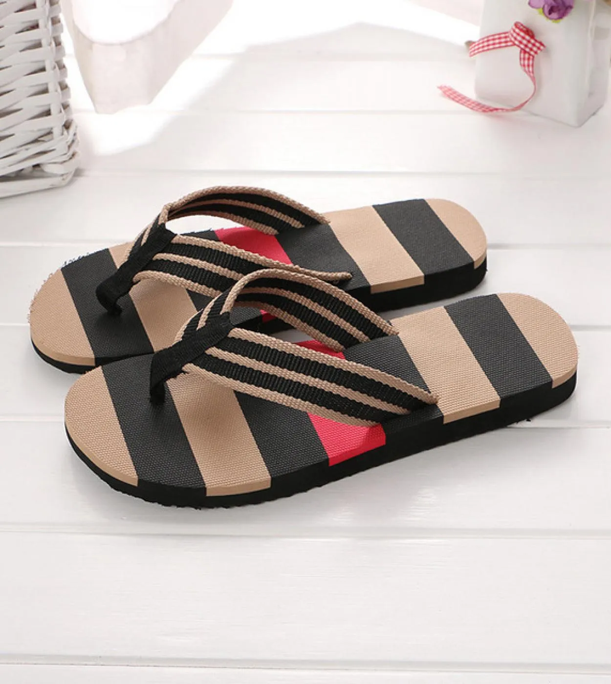 Pantofole Uomo Summer Beach Outdoor Infradito Uomo Casual Sandali da spiaggia Infradito Pantofole da uomo