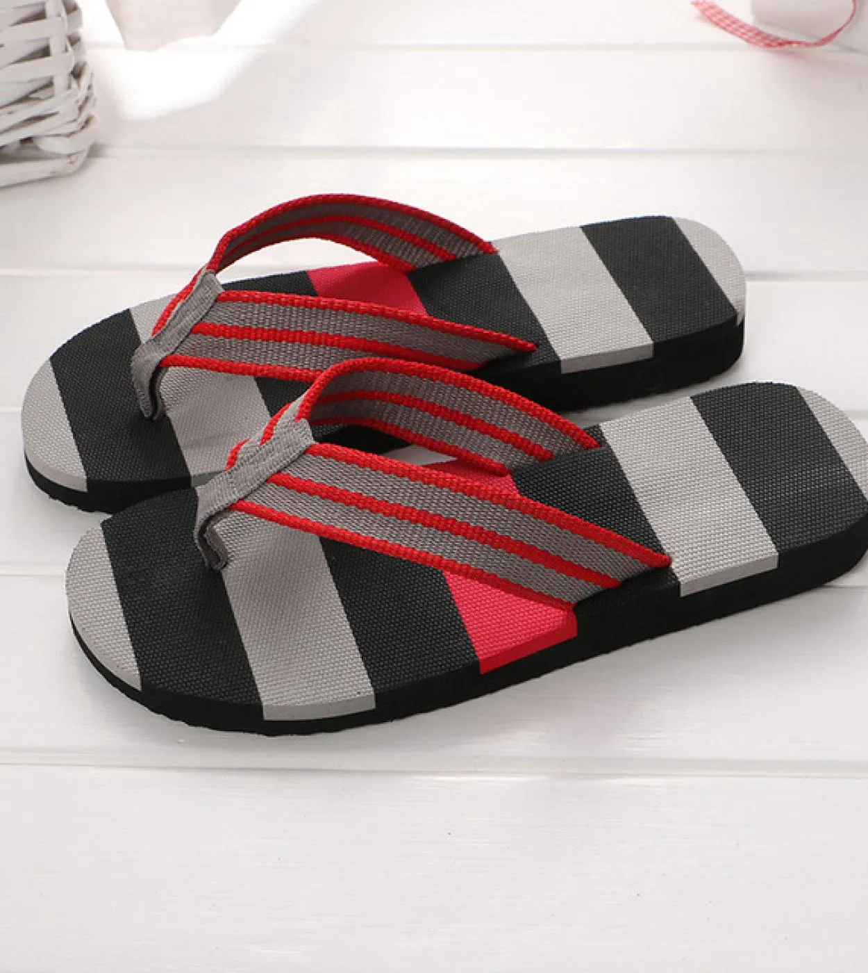 Pantofole Uomo Summer Beach Outdoor Infradito Uomo Casual Sandali da spiaggia Infradito Pantofole da uomo