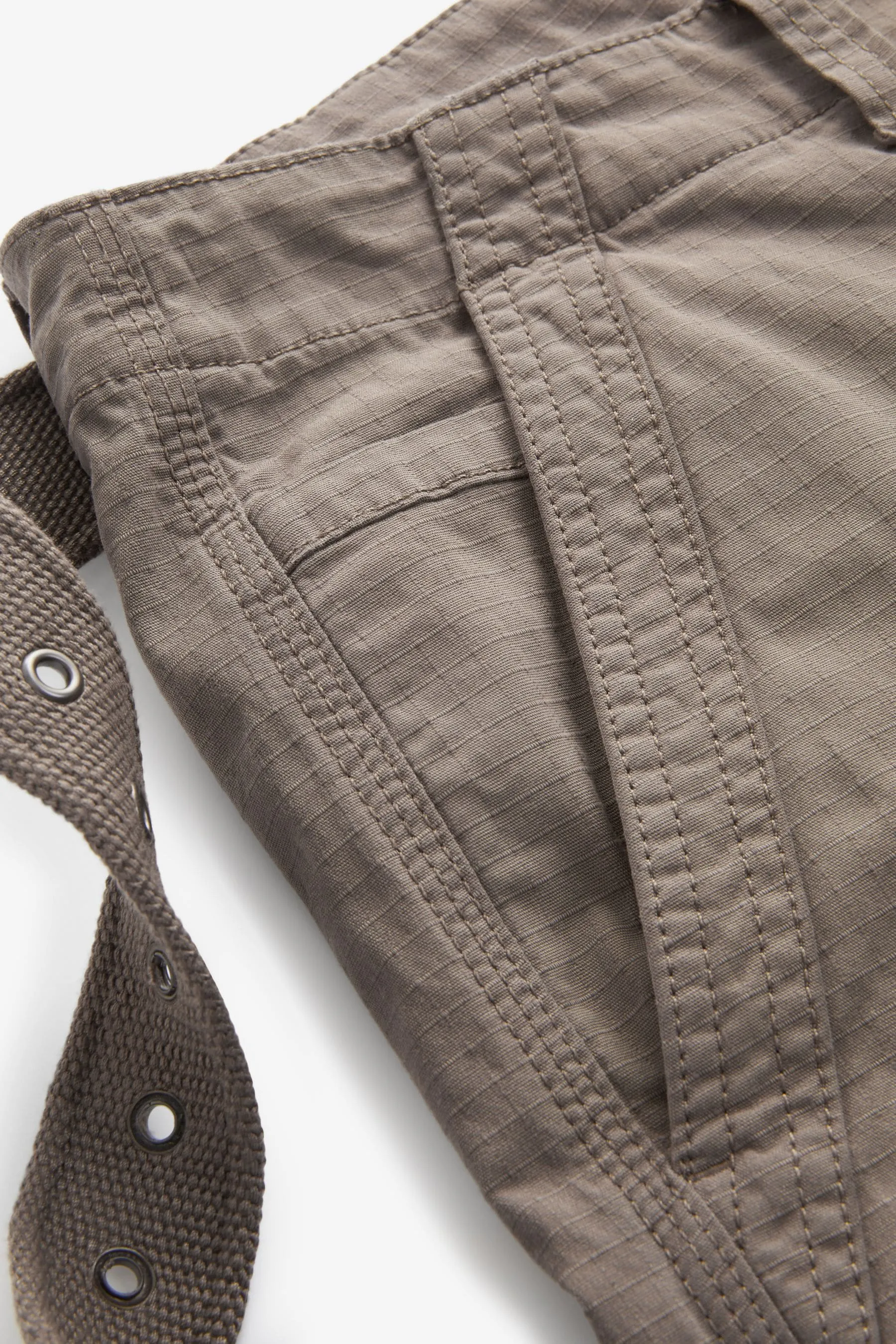 Shorts cargo con cintura