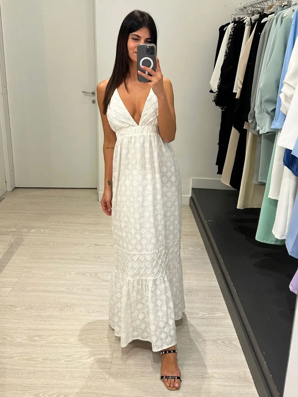 Vestito lungo pizzo macrame fascia dietro