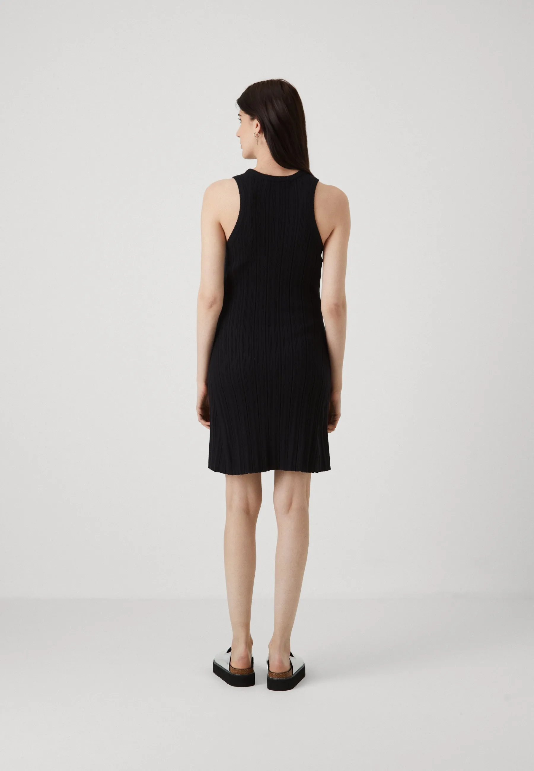 VMMSTEPHANIE O NECK DRESS - Vestito di maglina